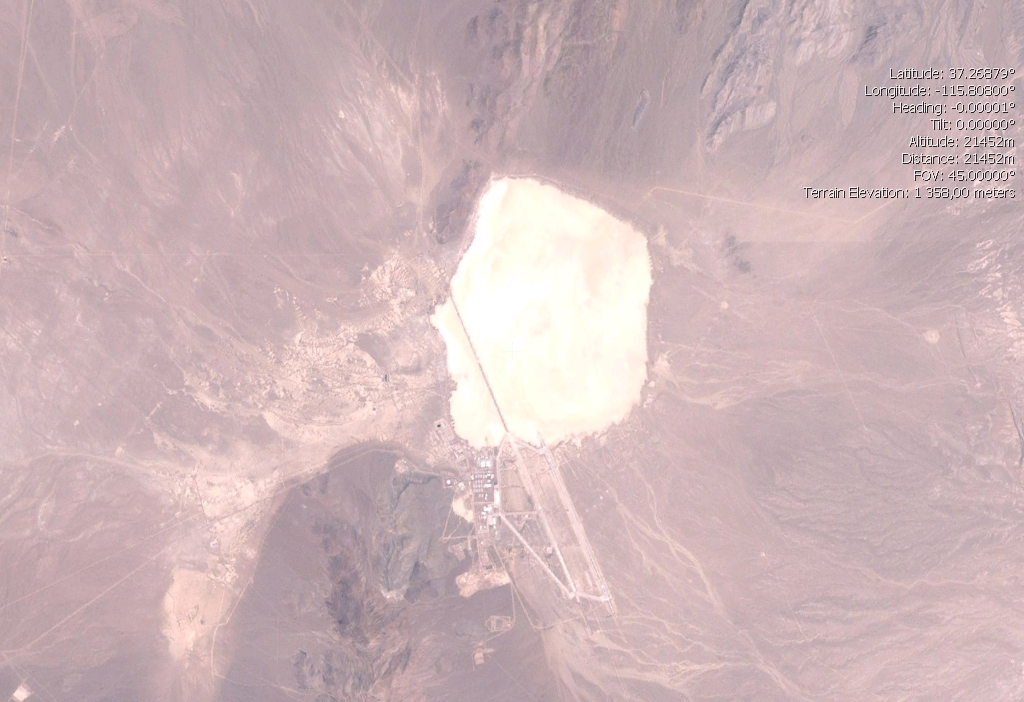 Vista de satélite do lago seco de Groom Lake e da pista da Área 51 no deserto de Nevada.